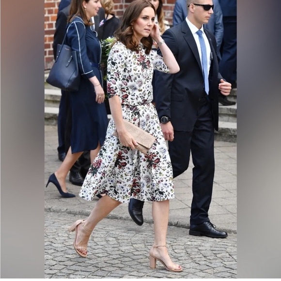 Stuart Weitzman / Nearlynude sandal heel leather nude block 11.5 - Picture 2 of 10